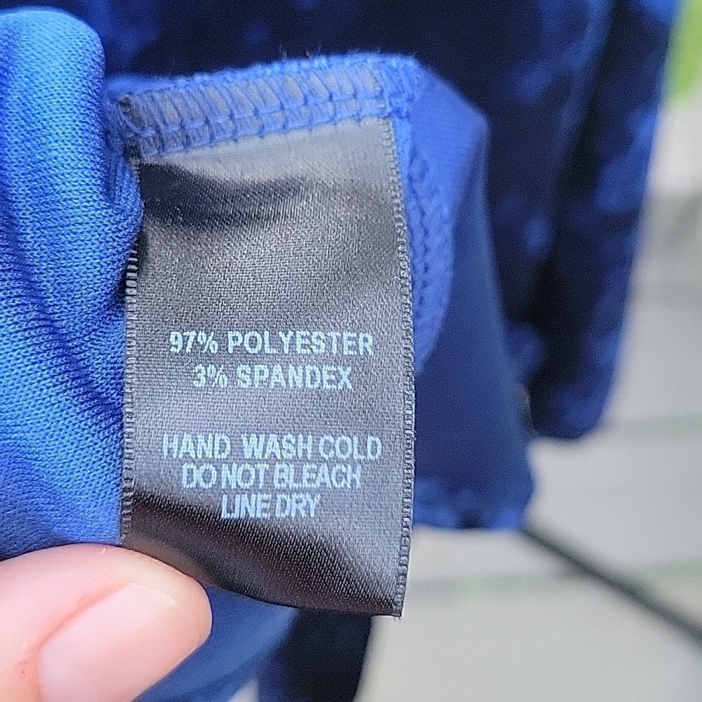 Lulu's cross front velvet dress size M - Picture 7 of 7